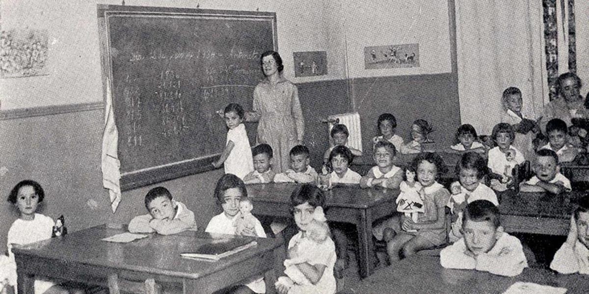 Female teachers Republic Spanish documentary