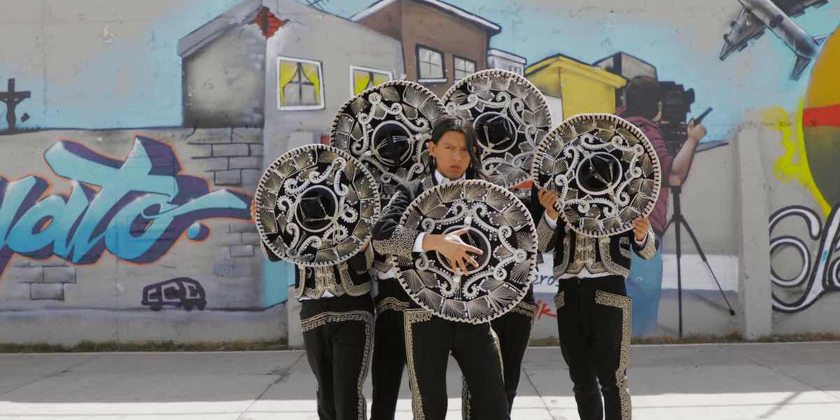 100 Ways to Cross the Border